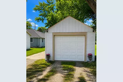 204 16th Avenue, Sterling, IL 61081 - Photo 5