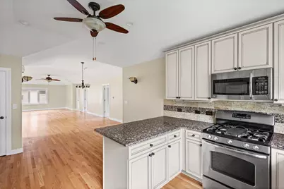 29 Springlake Avenue, Hinsdale, IL 60521 - Photo 5
