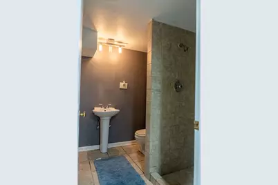 2116 S 20th Avenue, Broadview, IL 60155 - Photo 23