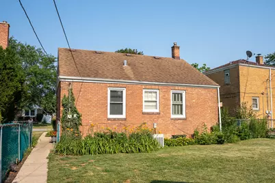 2116 S 20th Avenue, Broadview, IL 60155 - Photo 5