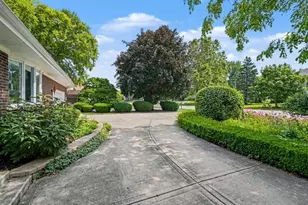 252 Cardinal Dr, Bloomingdale, IL 60108 - Photo 25