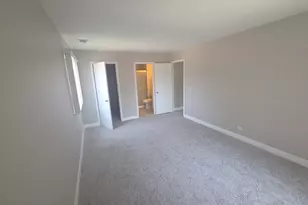 299 Pembridge Ln, Schaumburg, IL 60193 - Photo 11