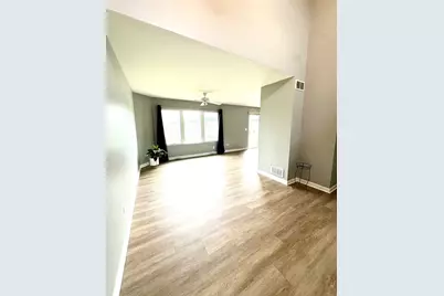 2394 Caton Crest Drive, Crest Hill, IL 60403 - Photo 7