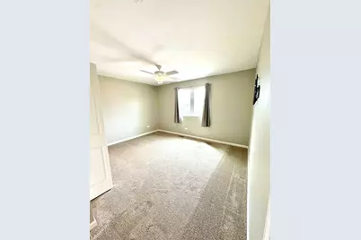 2394 Caton Crest Drive, Crest Hill, IL 60403 - Photo 15
