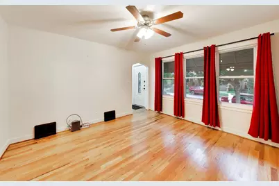 5012 N Tripp Avenue, Chicago, IL 60630 - Photo 9