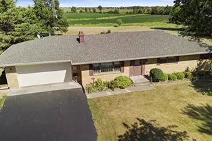 3862 Westfield Rd, Winnebago, IL 61088 - Photo 57