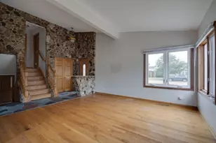 8147 N Chester Ave, Niles, IL 60714 - Photo 3