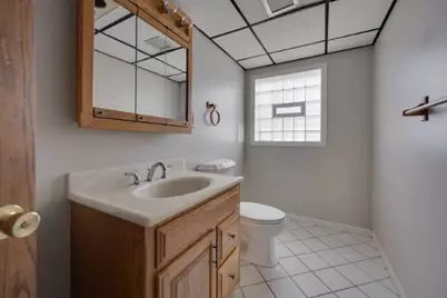 8147 N Chester Avenue, Niles, IL 60714 - Photo 15