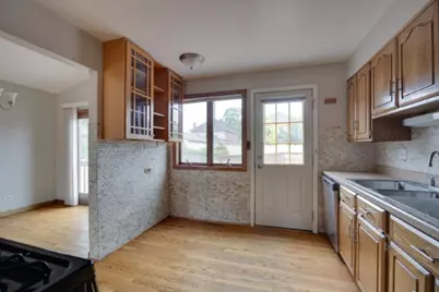 8147 N Chester Avenue, Niles, IL 60714 - Photo 9