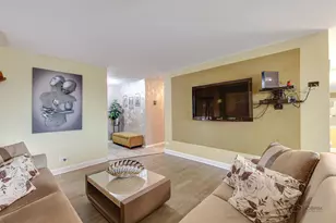 1500 Harbour Dr, Wheeling, IL 60090 - Photo 7