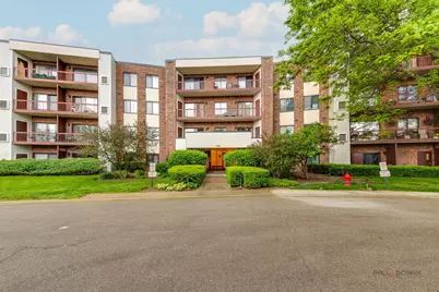 1500 Harbour Drive #4Q, Wheeling, IL 60090 - Photo 1