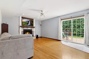 701 Deerwood Dr, Shorewood, IL 60404 - Photo 5