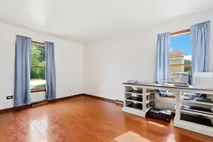 701 Deerwood Dr, Shorewood, IL 60404 - Photo 9