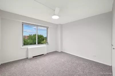6933 N Kedzie Avenue #405, Chicago, IL 60645 - Photo 17