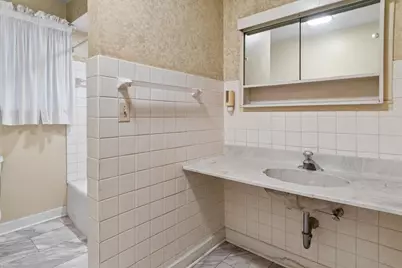 4812 Cumnor Road, Downers Grove, IL 60515 - Photo 9