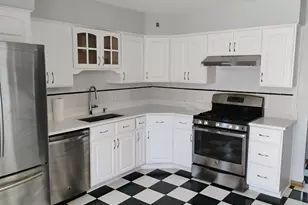 904 S Edward St, Mount Prospect, IL 60056 - Photo 3