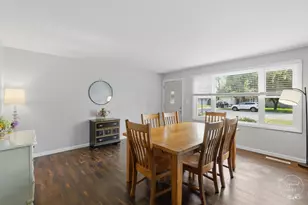 545 Evergreen Ln, Bradley, IL 60915 - Photo 3