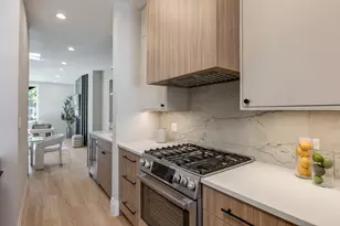 5747 N Maplewood Ave, Chicago, IL 60659 - Photo 11