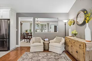 126 Castle Rock Ln, Bloomingdale, IL 60108 - Photo 7