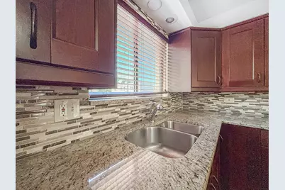 7214 W Wrightwood Avenue #2N, Elmwood Park, IL 60707 - Photo 9