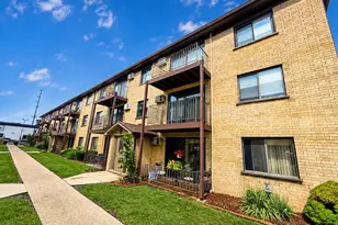 7214 W Wrightwood Ave, Elmwood Park, IL 60707 - Photo 1