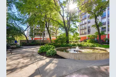 1455 N Sandburg Terrace #803, Chicago, IL 60610 - Photo 17