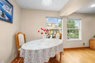 334 Plumwood Ct, Vernon Hills, IL 60061 - Photo 5
