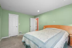 334 Plumwood Ct, Vernon Hills, IL 60061 - Photo 13