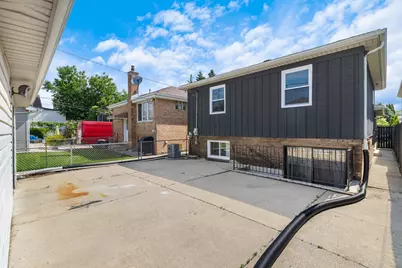 5024 S Lockwood Avenue, Chicago, IL 60638 - Photo 33