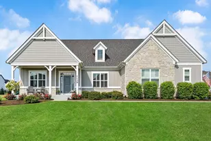 1135 Hilldale Dr, Saint Charles, IL 60175 - Photo 1
