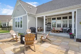 1135 Hilldale Dr, Saint Charles, IL 60175 - Photo 23