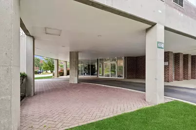 3925 Triumvera Drive #15G, Glenview, IL 60025 - Photo 3