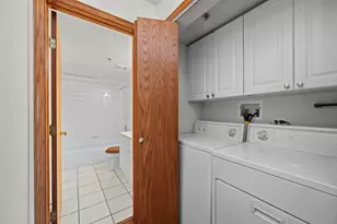 15 S Pine St, Mount Prospect, IL 60056 - Photo 13