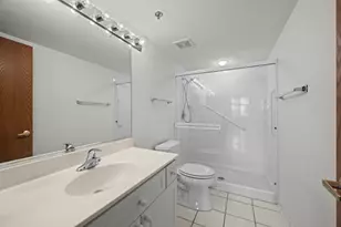 15 S Pine St, Mount Prospect, IL 60056 - Photo 9