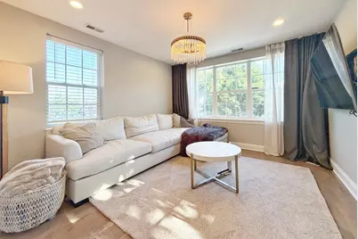 2427 W Grenshaw Street #2, Chicago, IL 60612 - Photo 7