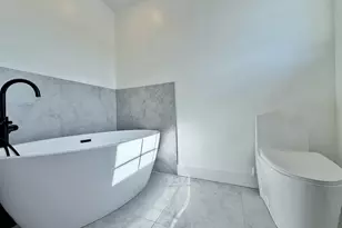 2427 W Grenshaw St, Chicago, IL 60612 - Photo 15