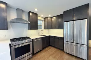 2427 W Grenshaw St, Chicago, IL 60612 - Photo 5