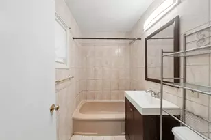 2117 Parkview Ct, Wilmette, IL 60091 - Photo 17
