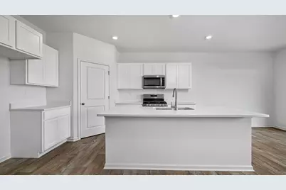 914 Cascade Drive, Pingree Grove, IL 60140 - Photo 3