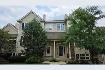 2631 N Greenwood Avenue #2631, Arlington Heights, IL 60004 - Photo 1