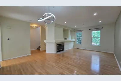 2631 N Greenwood Avenue #2631, Arlington Heights, IL 60004 - Photo 5