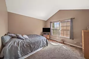 990 Pennwood Ln, Bolingbrook, IL 60440 - Photo 15
