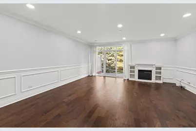 9332 S 79th Avenue, Hickory Hills, IL 60457 - Photo 5