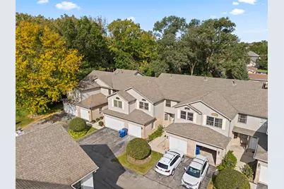 9332 S 79th Avenue, Hickory Hills, IL 60457 - Photo 3