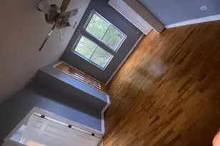 1419 E 68th St, Chicago, IL 60637 - Photo 5