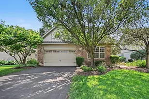 809 Colchester Dr, Oswego, IL 60543 - Photo 1