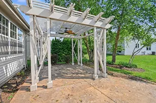809 Colchester Dr, Oswego, IL 60543 - Photo 25
