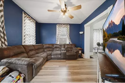 319 S Hennepin Avenue, Dixon, IL 61021 - Photo 7