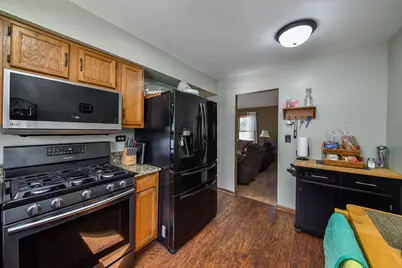 2268 Salisbury Drive, Naperville, IL 60565 - Photo 7