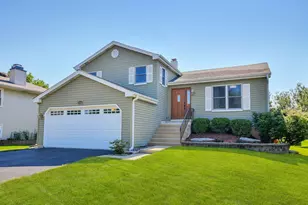 2268 Salisbury Dr, Naperville, IL 60565 - Photo 1